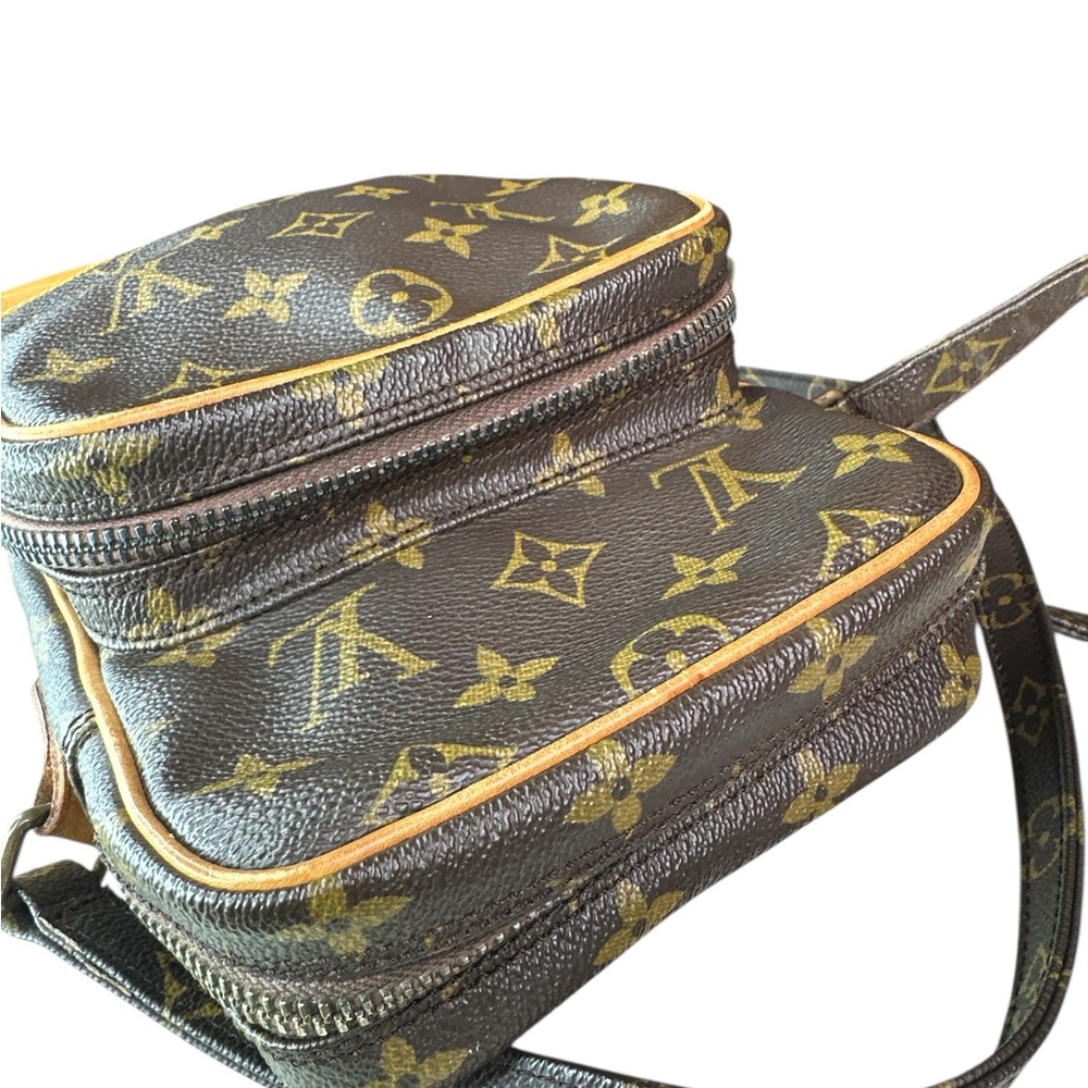 Louis Vuitton Black and Brown Monogram Messenger Bag - Picture 8 of 8